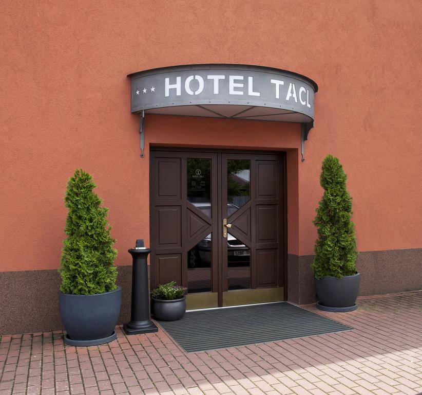 Hotel Tacl Holesov Luaran gambar